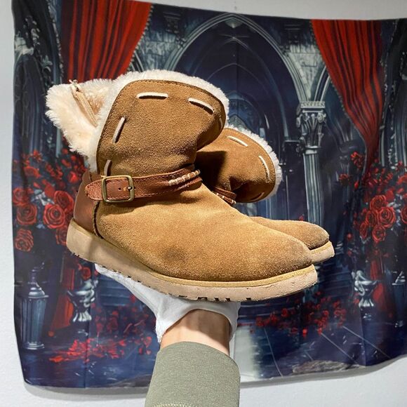 NEW UGG Australia mini buckle Tan Brown Leather Suede Boots SIZE 6 - Picture 1 of 9
